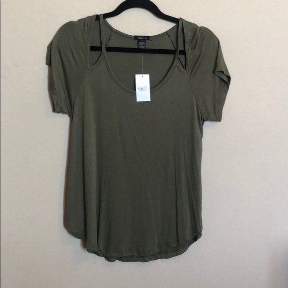 T-Shirt - Picture 1 of 1